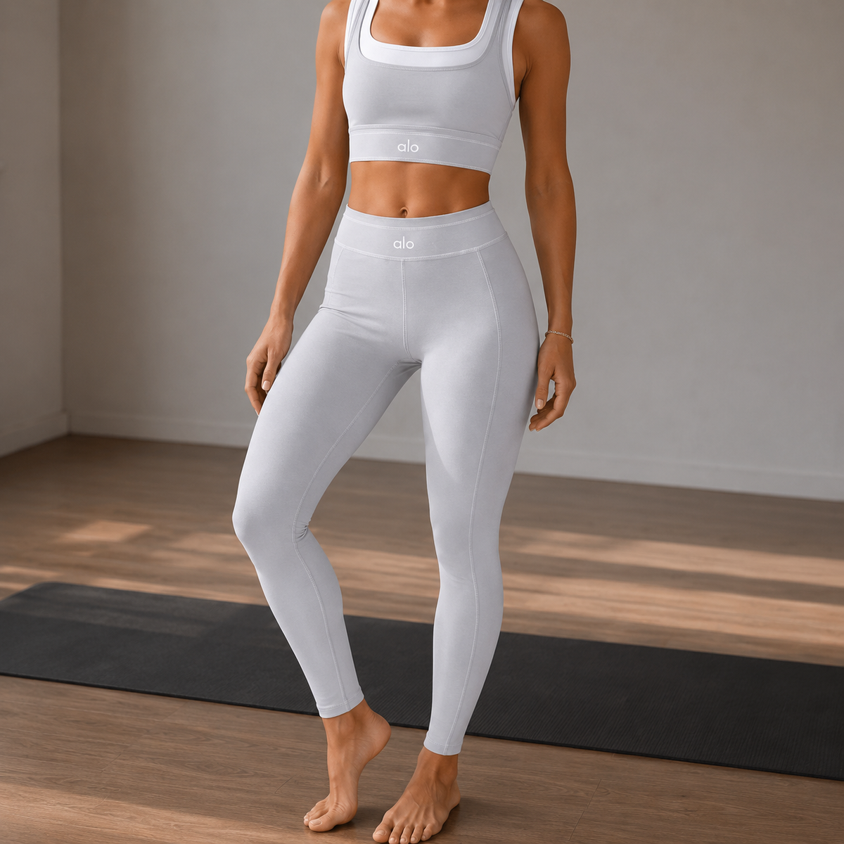 BUY 1, GET 2 SOLÉA SET